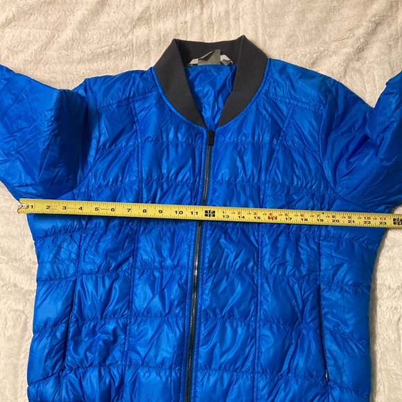 ATHLETA DOBBY PUFFER JACKET - Picture 5 of 8